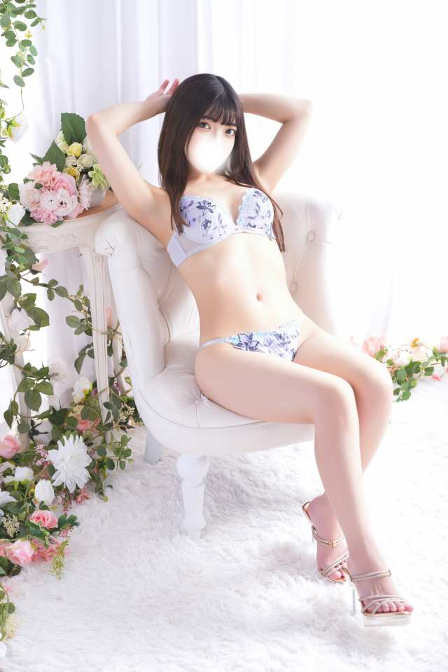 鈴原 もも